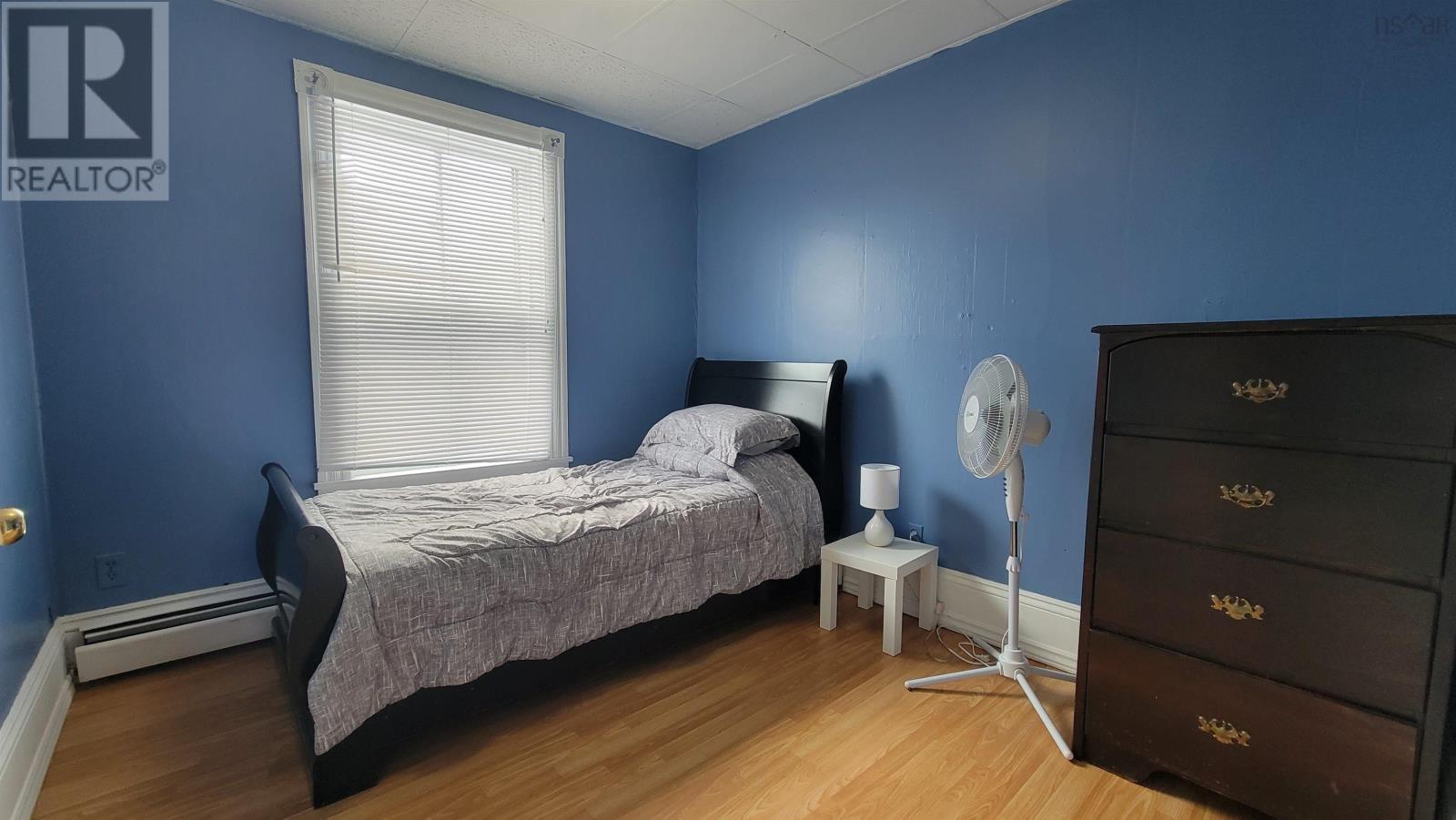 Property 23 of 30 of 30 Parade Street