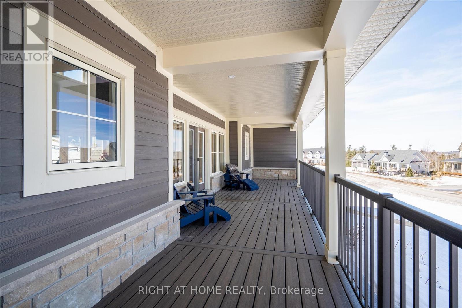 16 GELDERLAND CRESCENT - 39