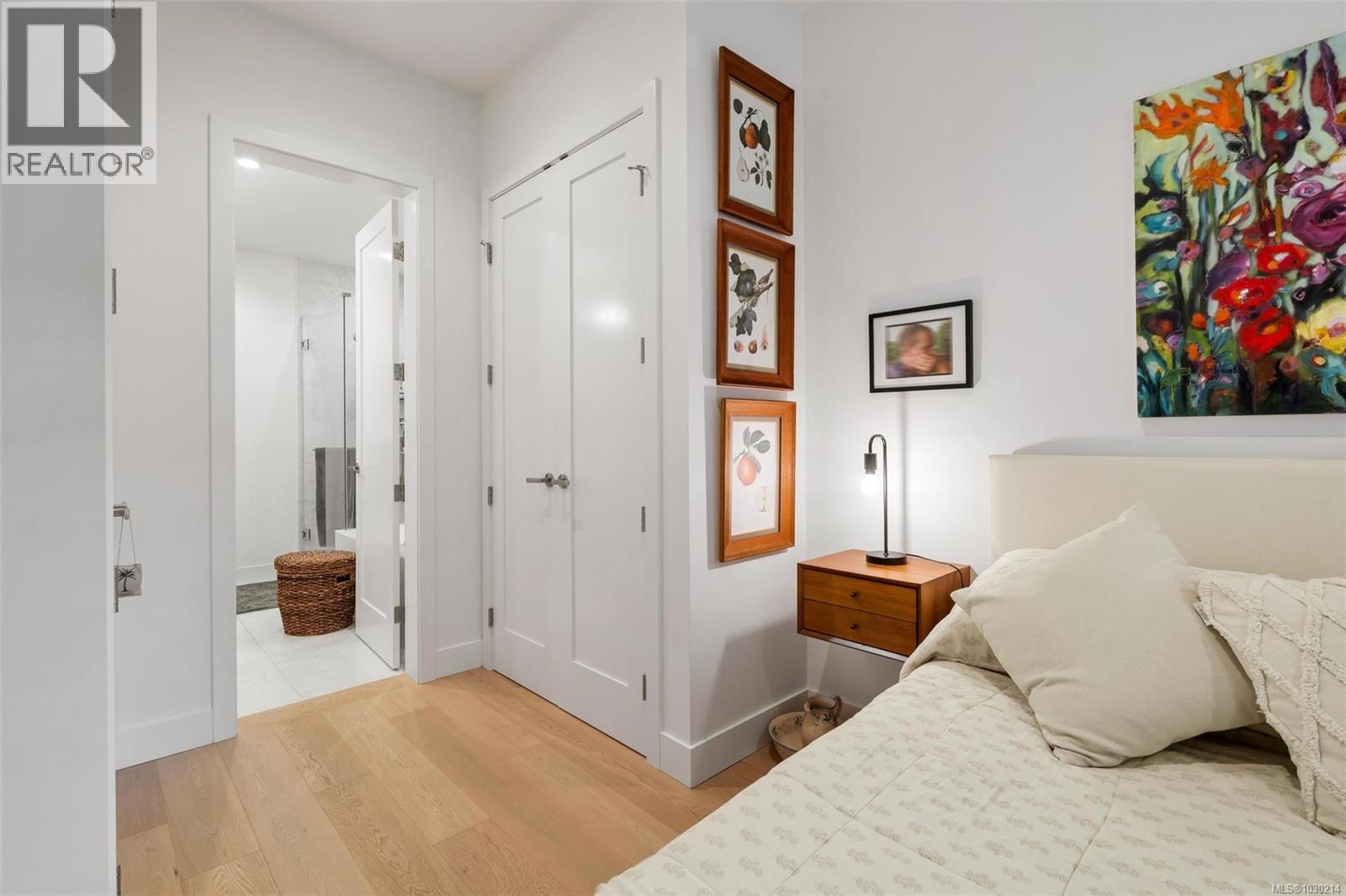 #201 888 GOVERNMENT ST - 16