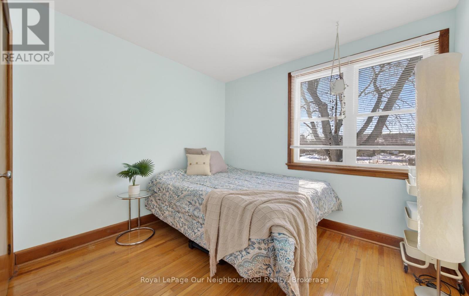 66 SIDNEY CRESCENT - 16