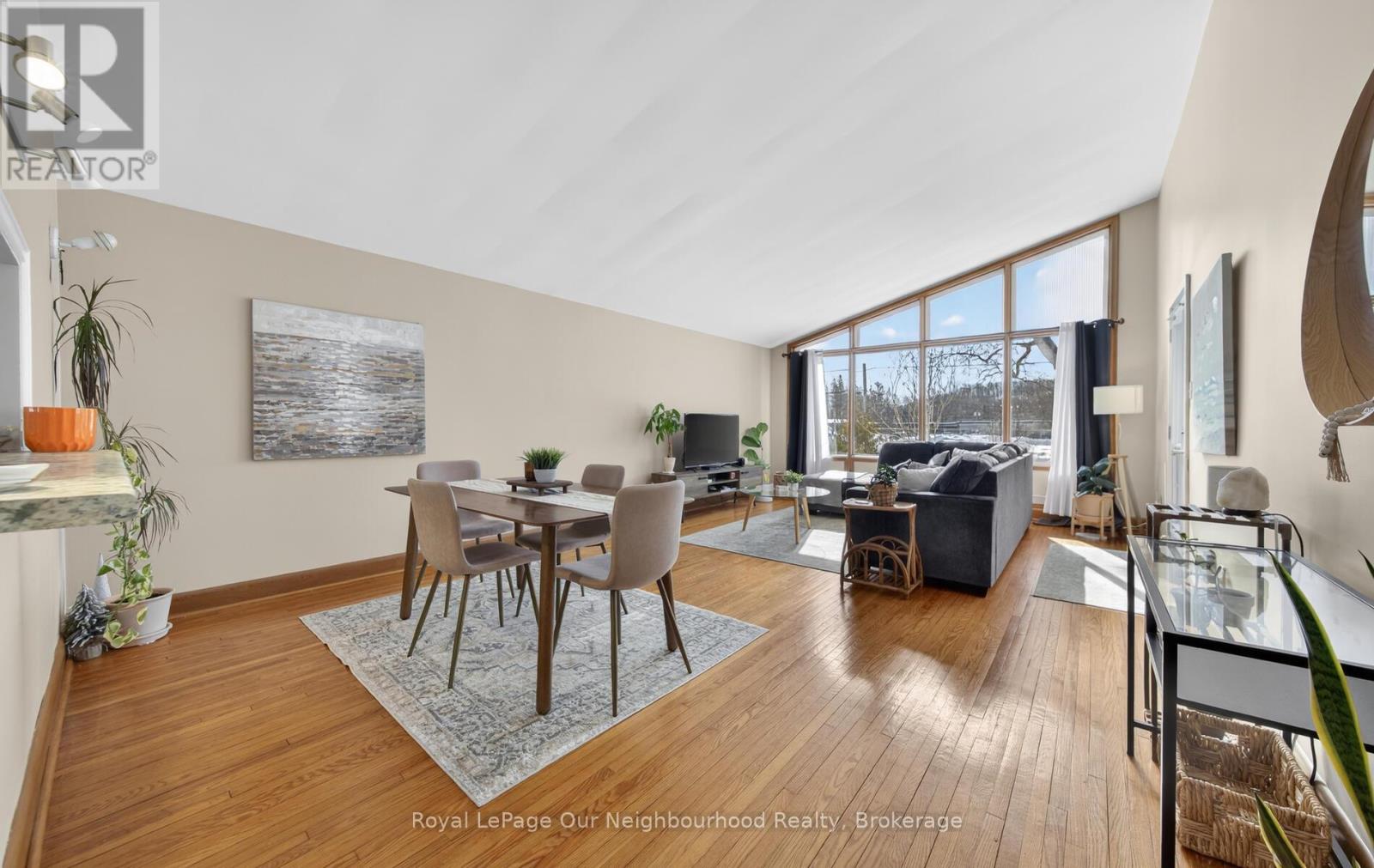 66 SIDNEY CRESCENT - 4