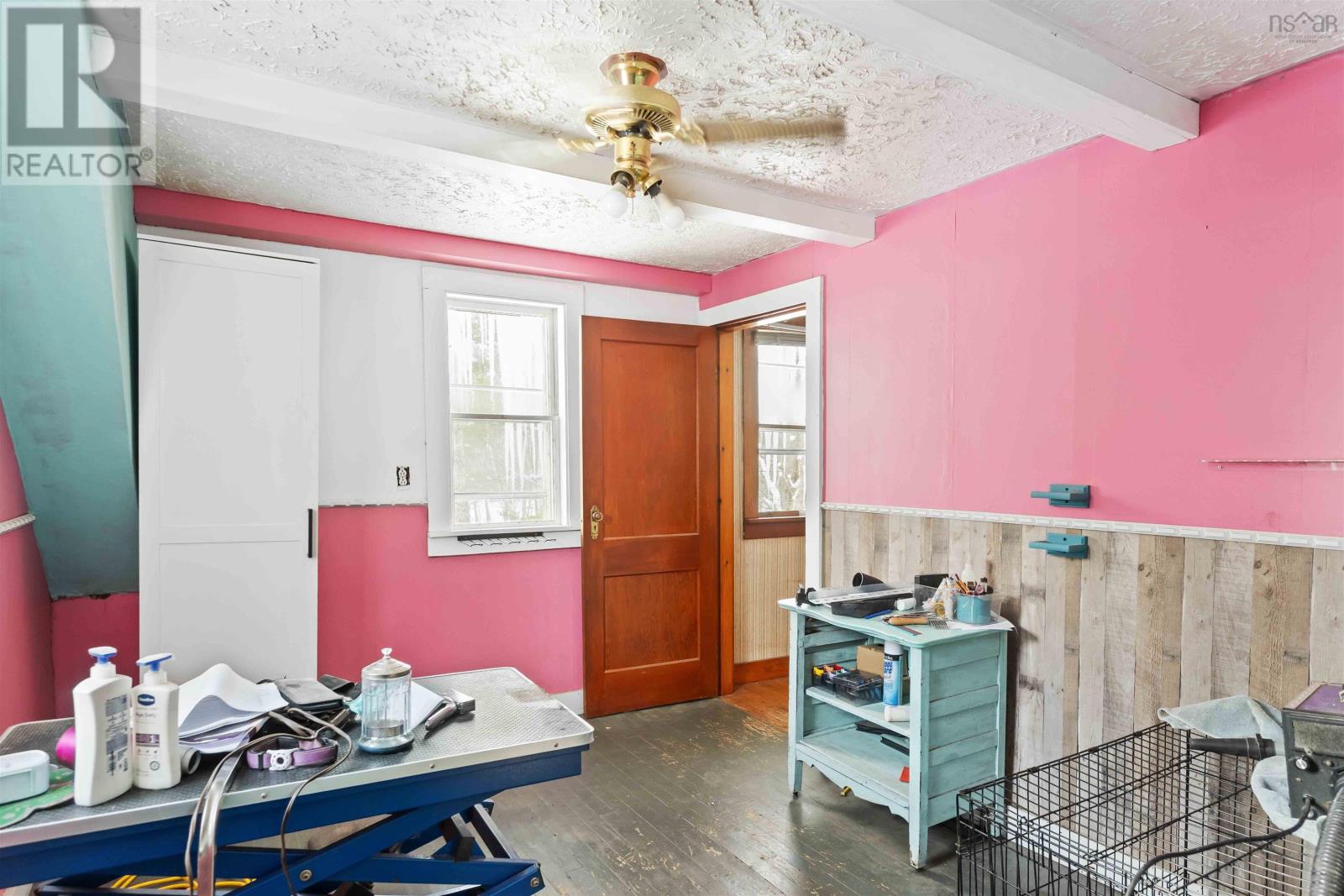 Property 19 of 33 of 729 North Range Cross Road