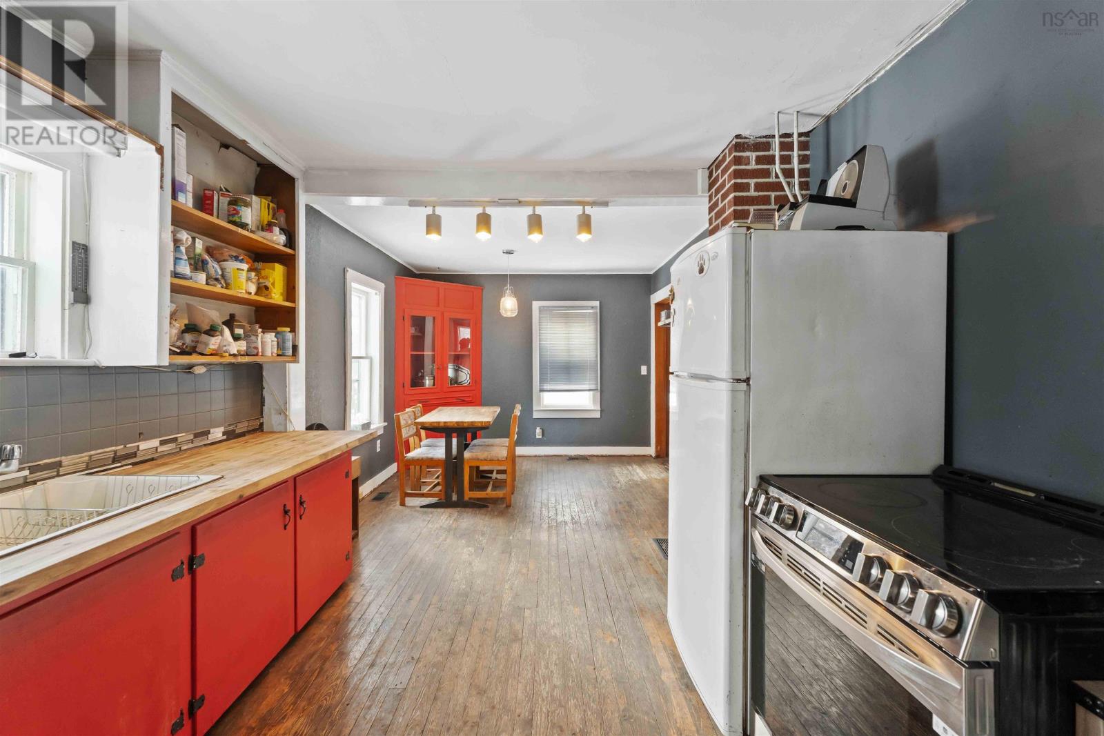 Property 9 of 33 of 729 North Range Cross Road