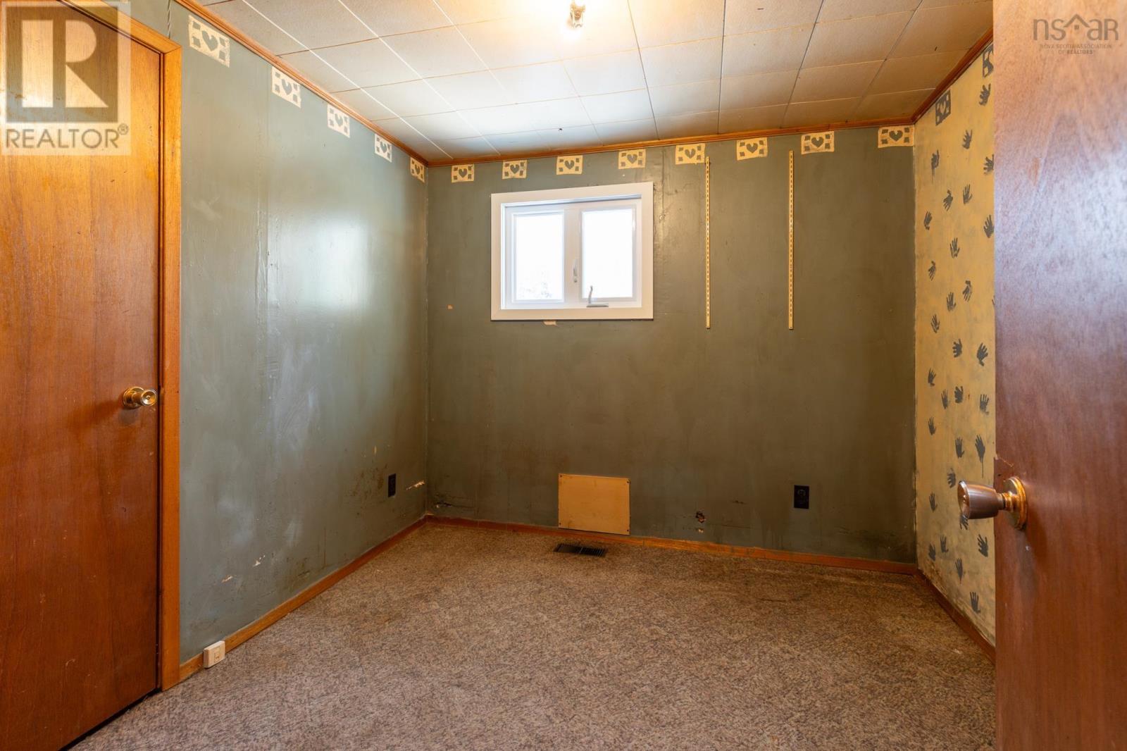 Property 14 of 27 of 2357 Highway 1