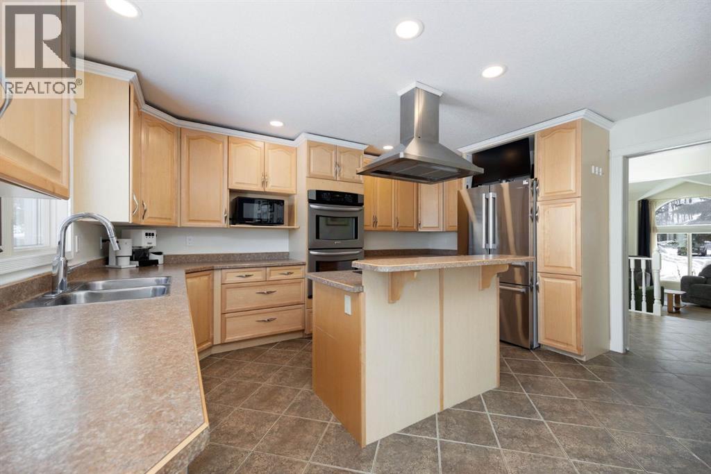 113 Silverdale Garden, Fort McMurray