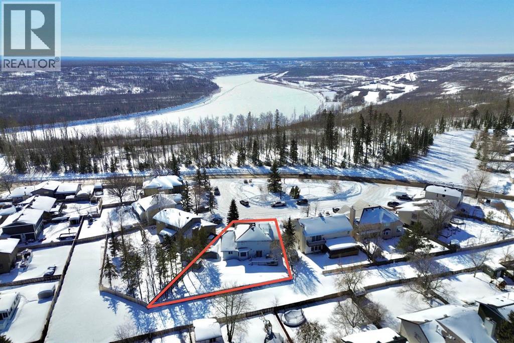 113 Silverdale Garden, Fort McMurray