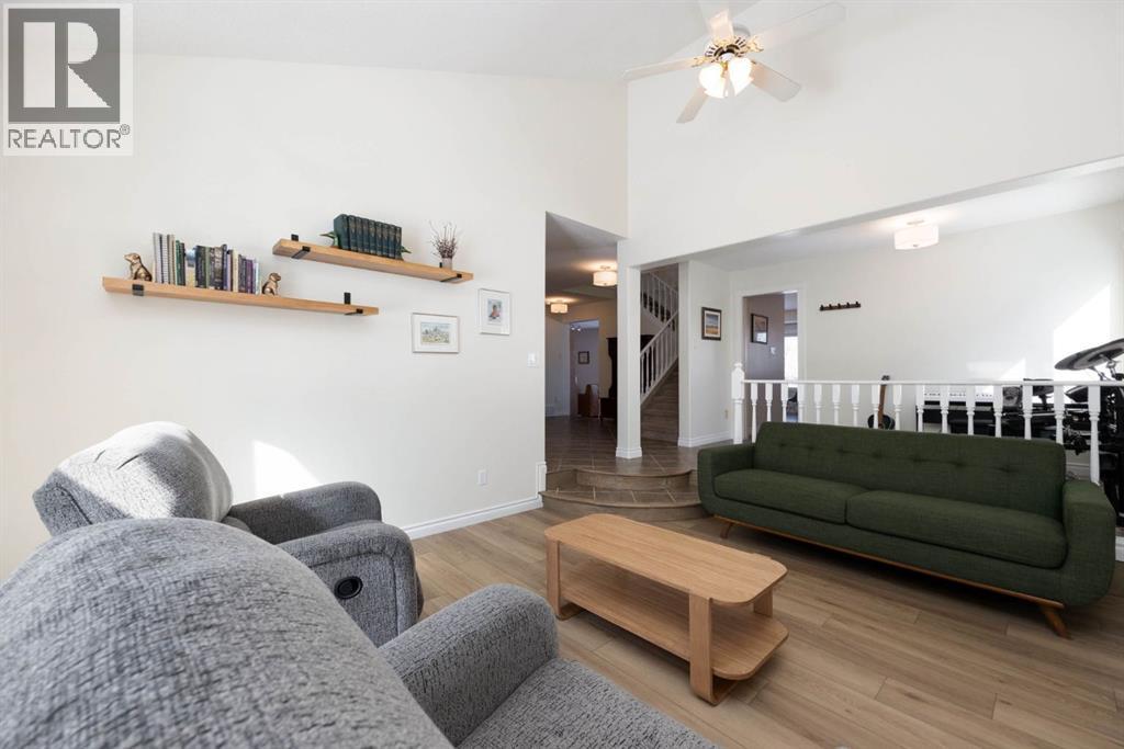 113 Silverdale Garden, Fort McMurray