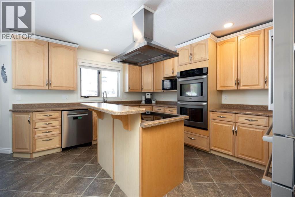 113 Silverdale Garden, Fort McMurray