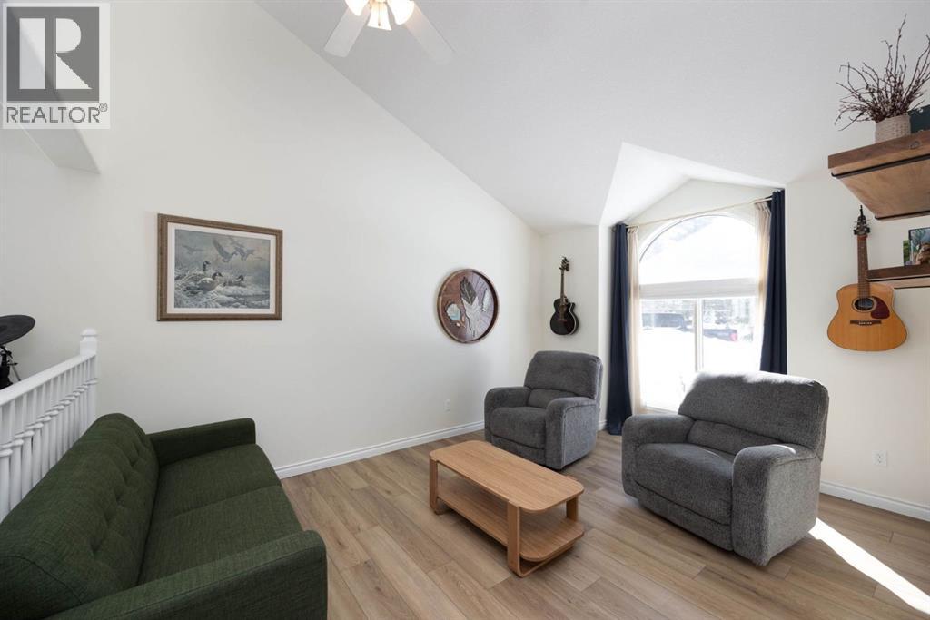 113 Silverdale Garden, Fort McMurray