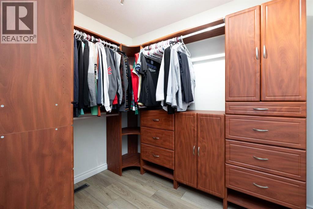 113 Silverdale Garden, Fort McMurray