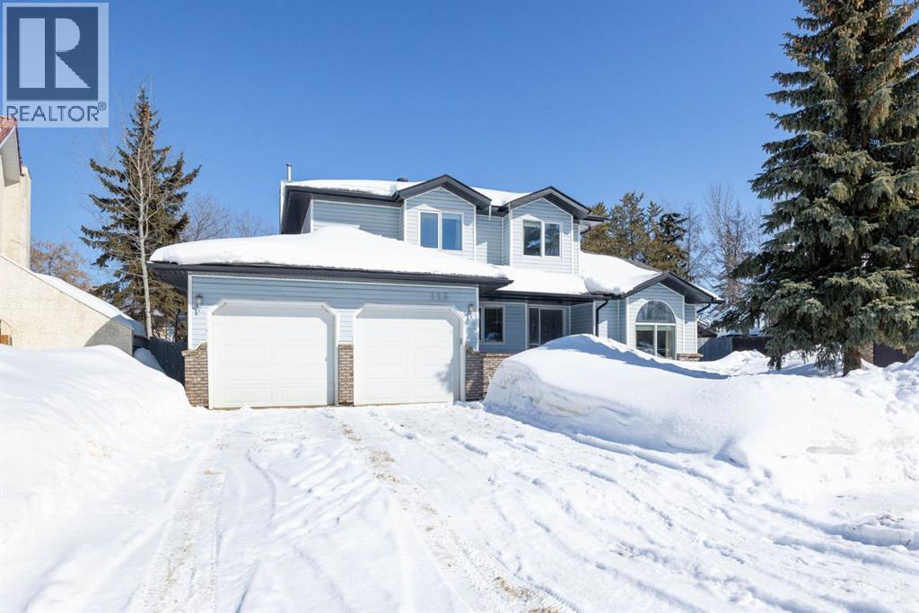 113 Silverdale Garden, Fort McMurray