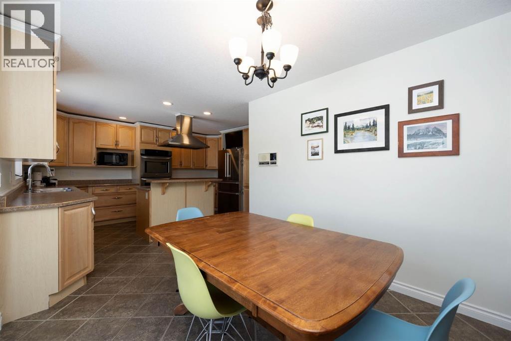 113 Silverdale Garden, Fort McMurray