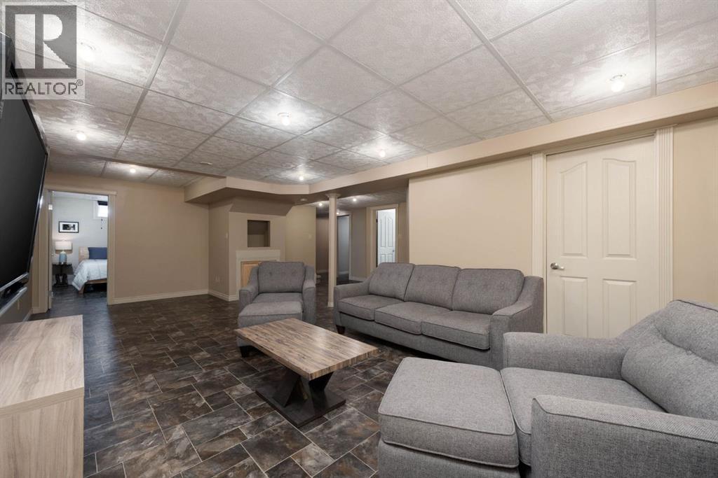 113 Silverdale Garden, Fort McMurray