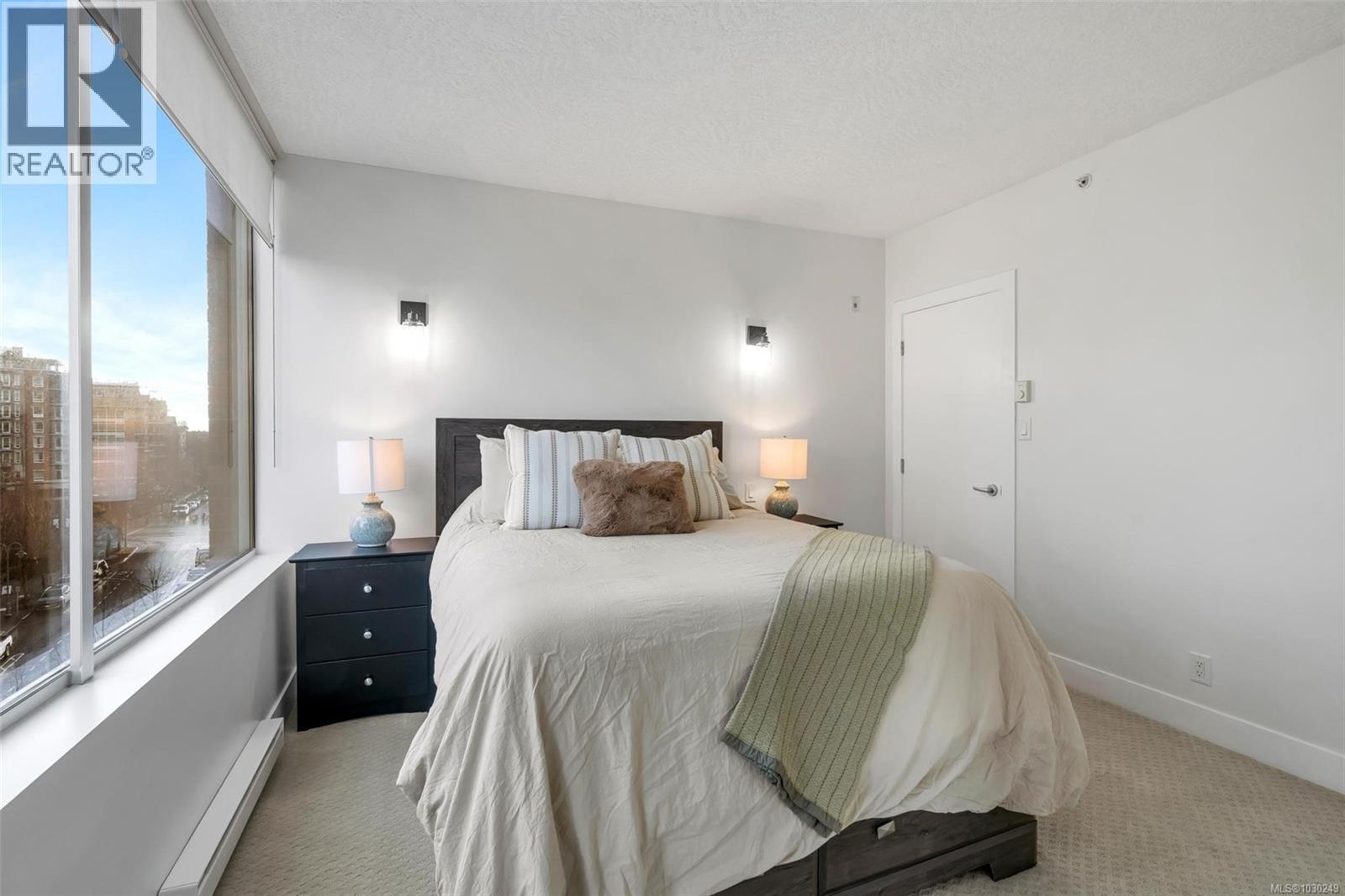 #N607 737 HUMBOLDT ST - 12