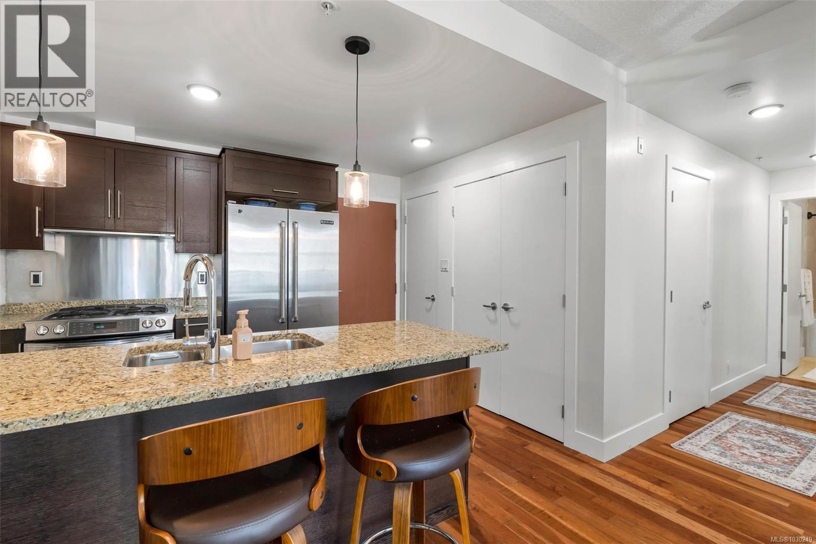 #N607 737 HUMBOLDT ST - 6