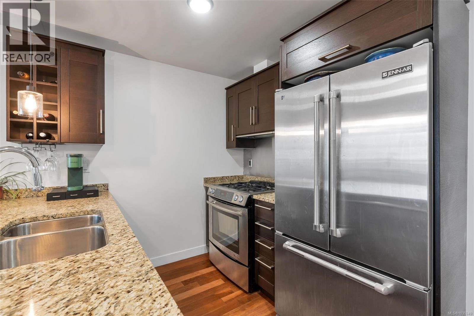 #N607 737 HUMBOLDT ST - 8