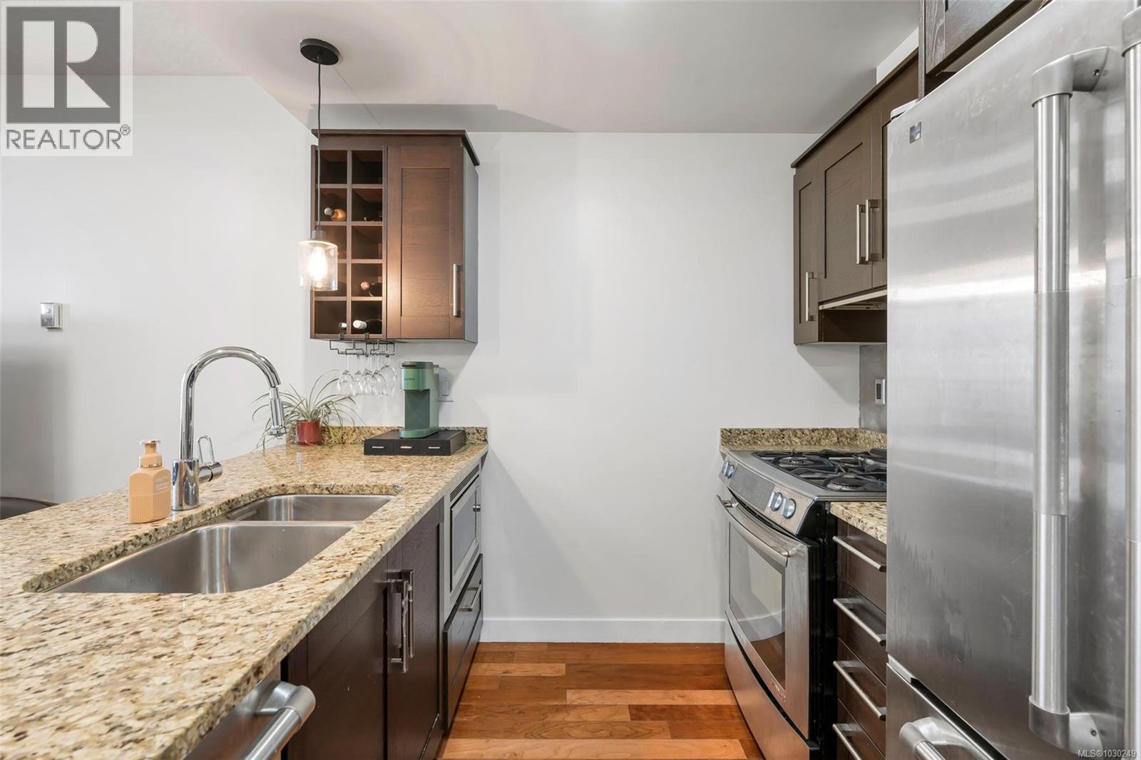 #N607 737 HUMBOLDT ST - 9