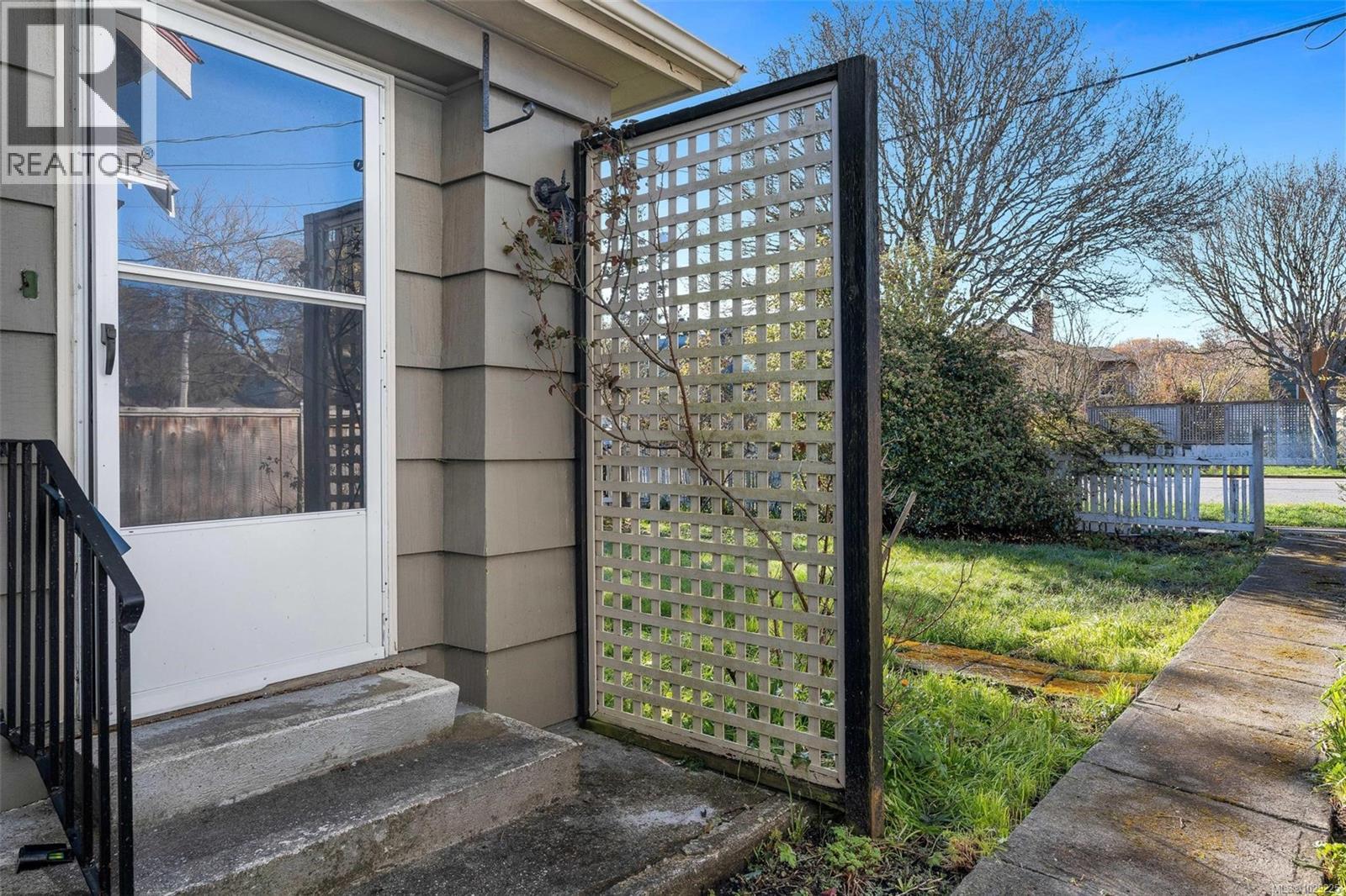 1130 MAY ST - Image 3