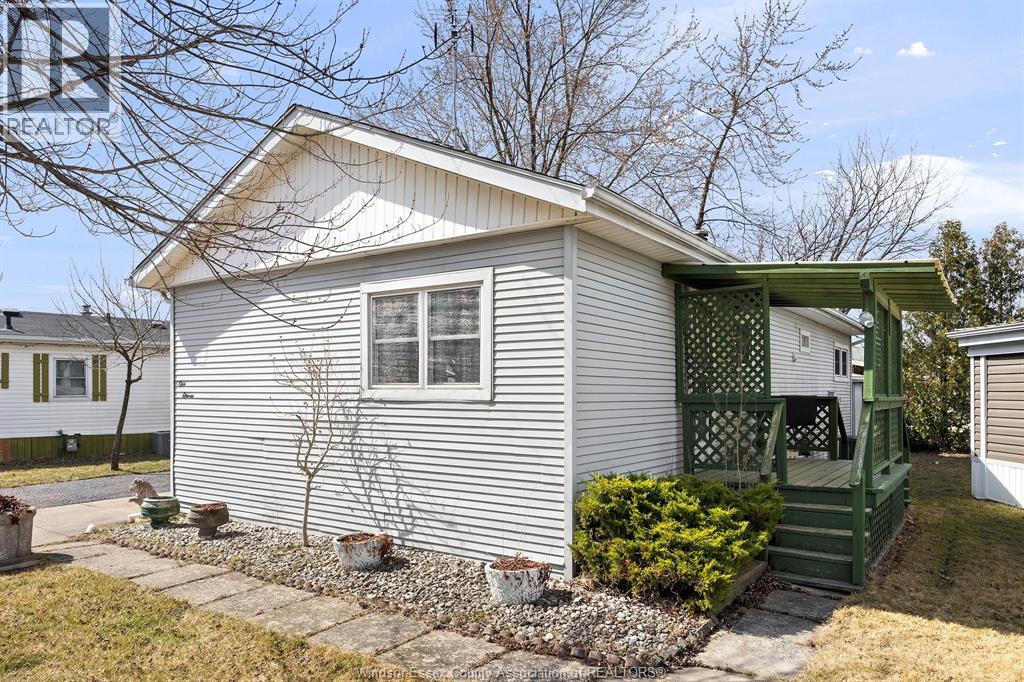 111 DANA DRIVE - 16
