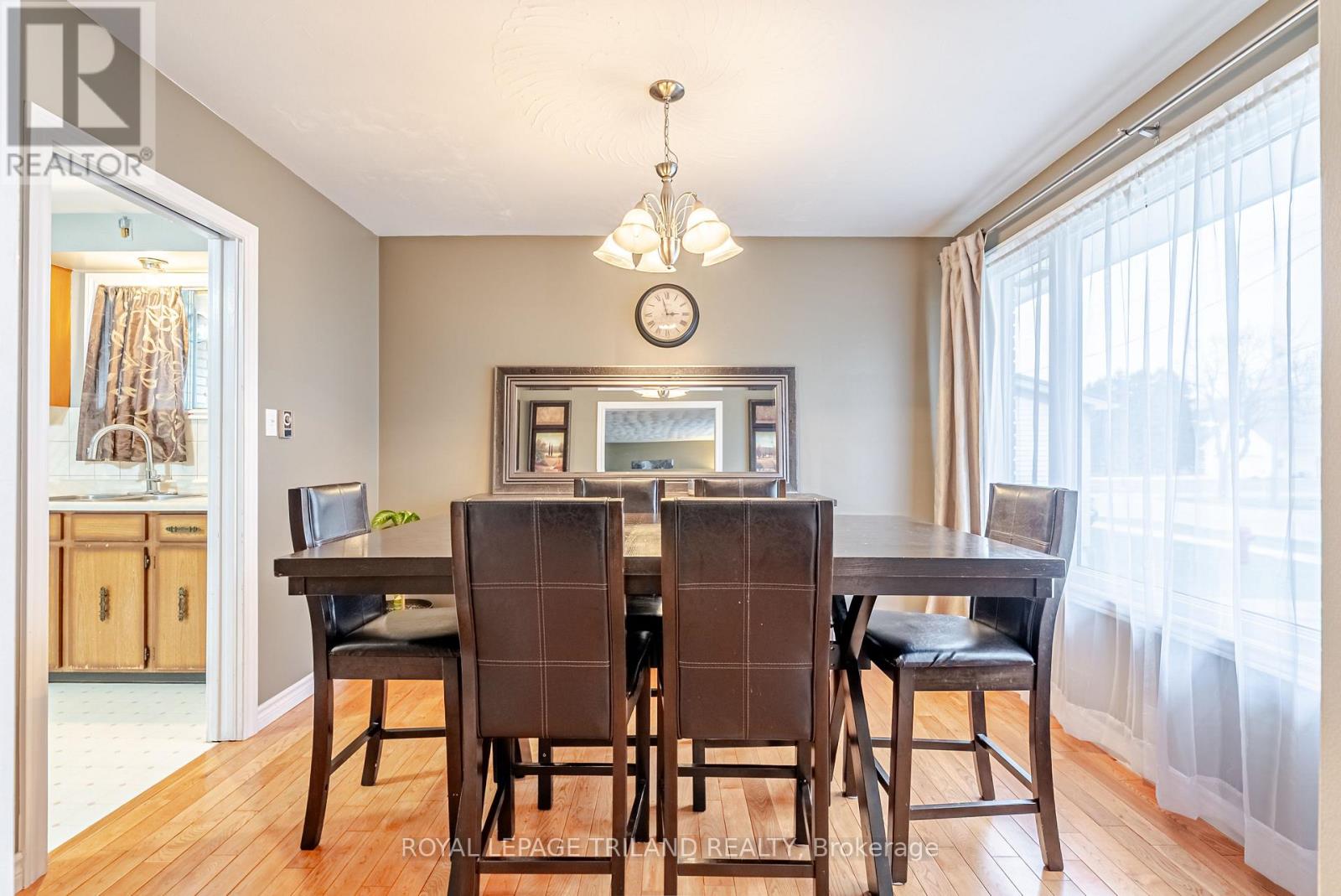 408 JOHN STREET - 16