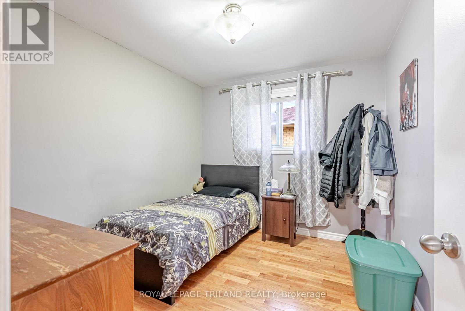408 JOHN STREET - 22
