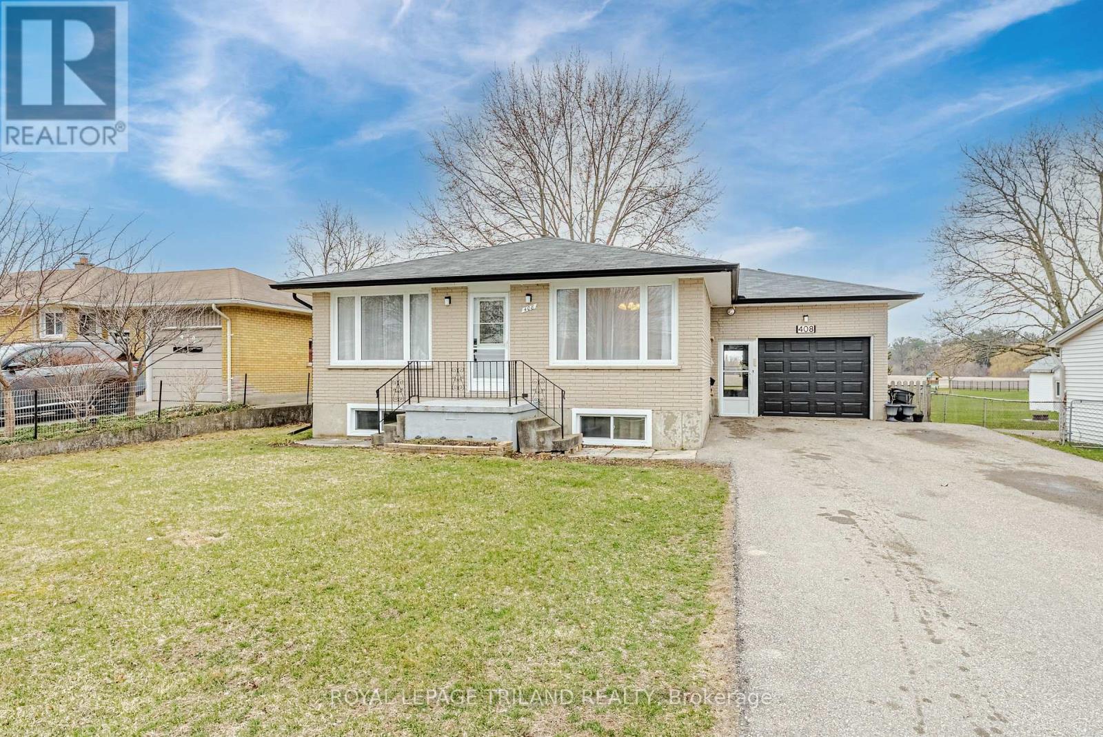 408 JOHN STREET - 7