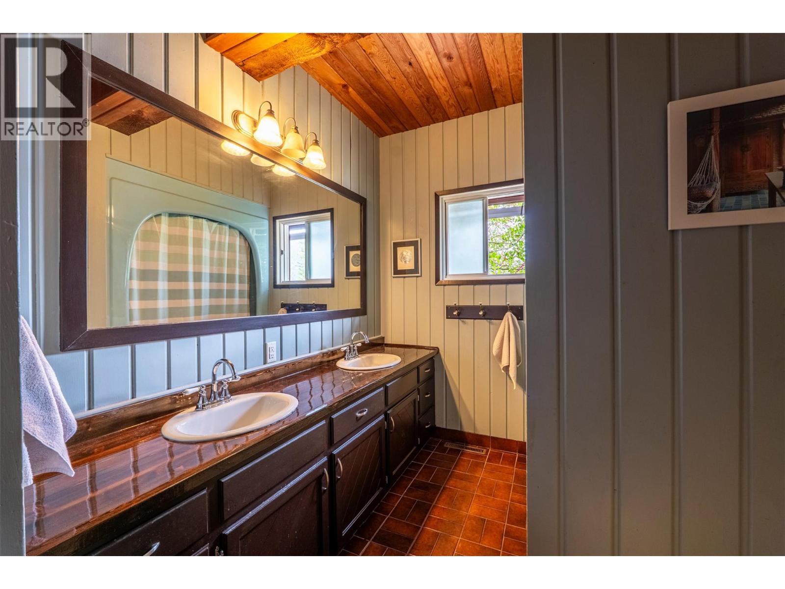 3169 Bainbridge Road, Nelson