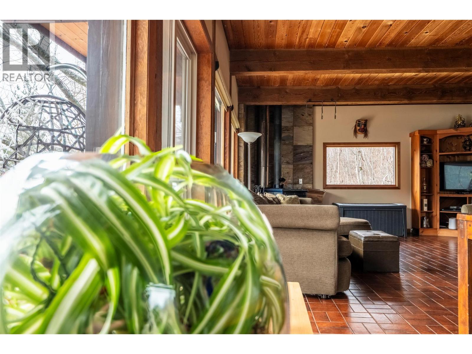 3169 Bainbridge Road, Nelson