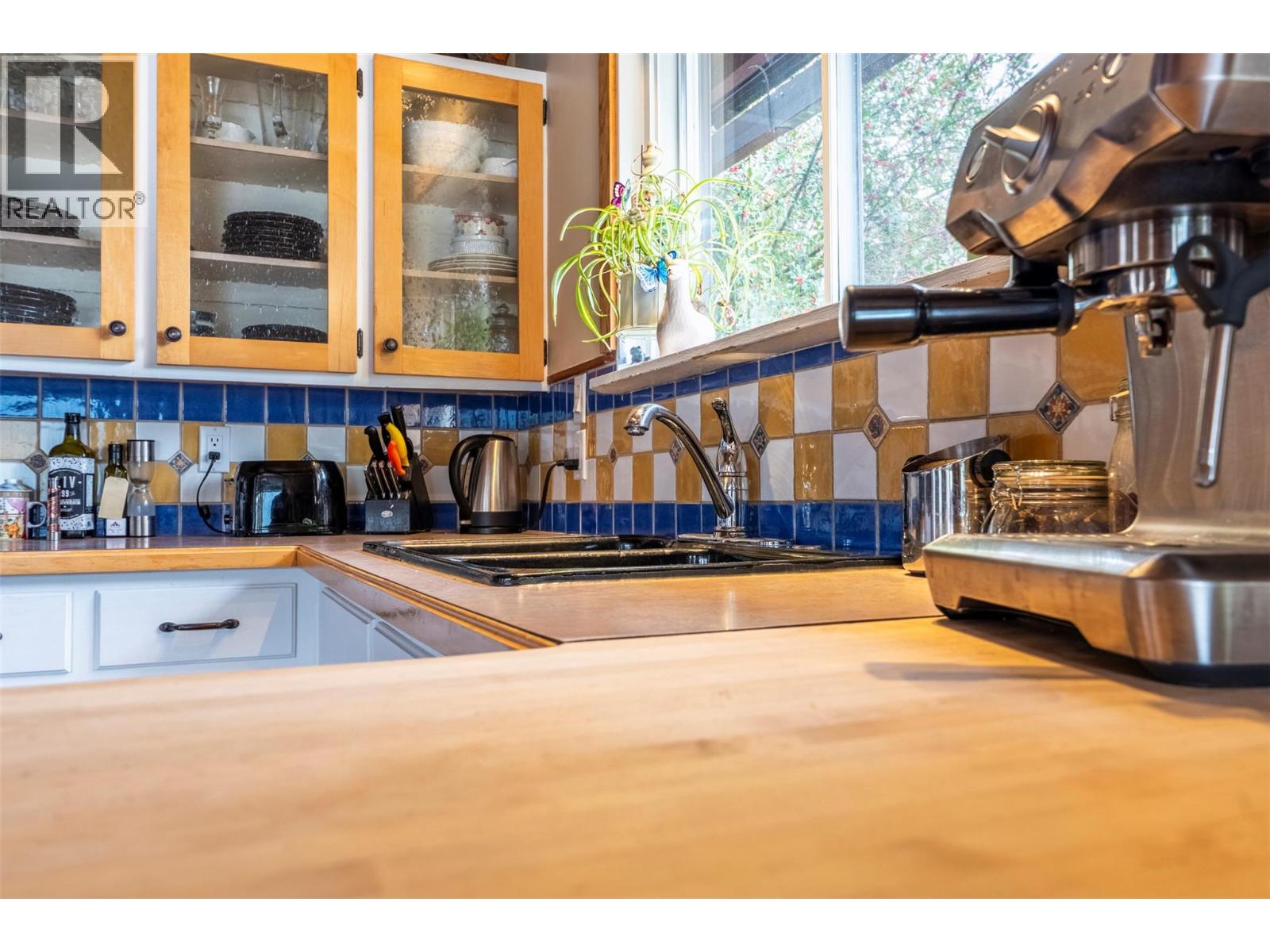 3169 Bainbridge Road, Nelson