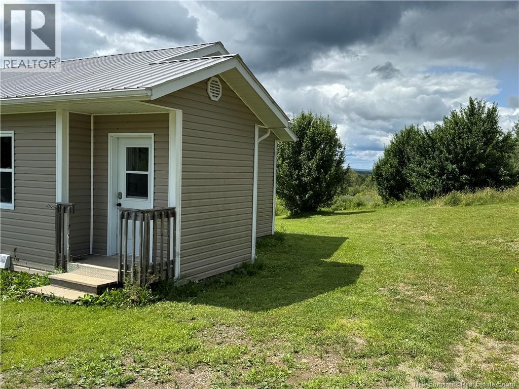 1080 BEACONSFIELD ROAD - 28