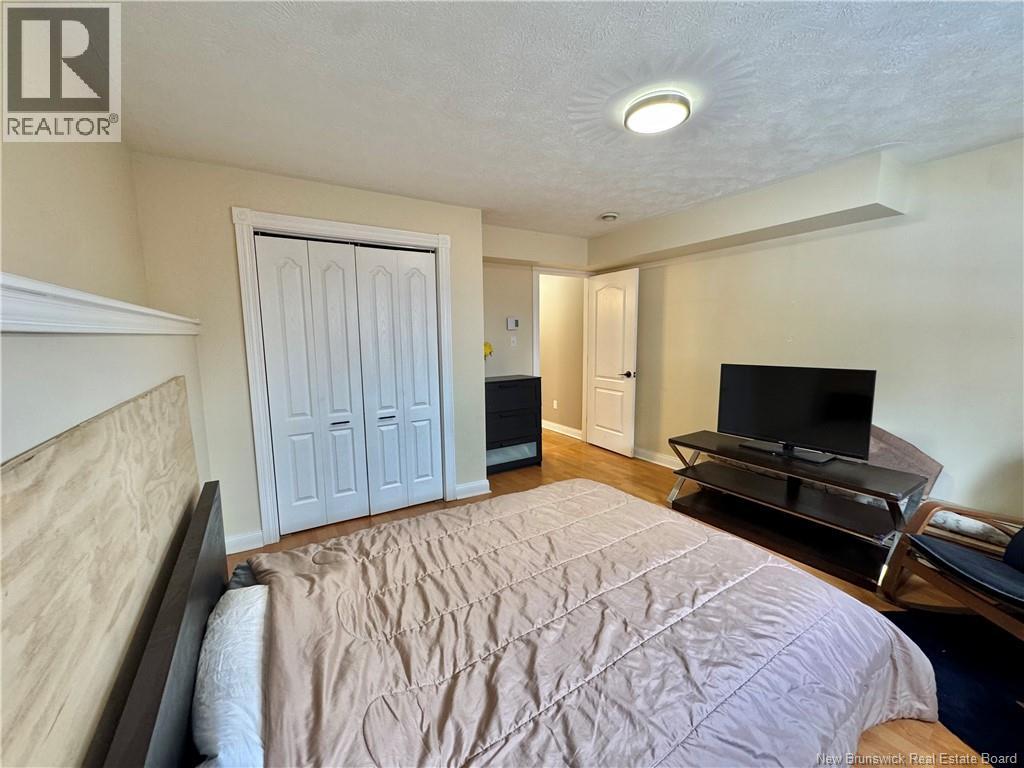 33 LANSDOWN AVENUE - 42