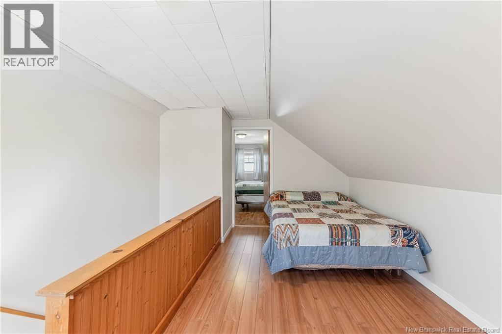 86 MARKS STREET - 25