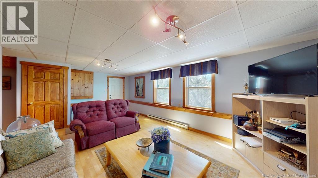 1588 SCENIC NARROWS BOULEVARD - 32