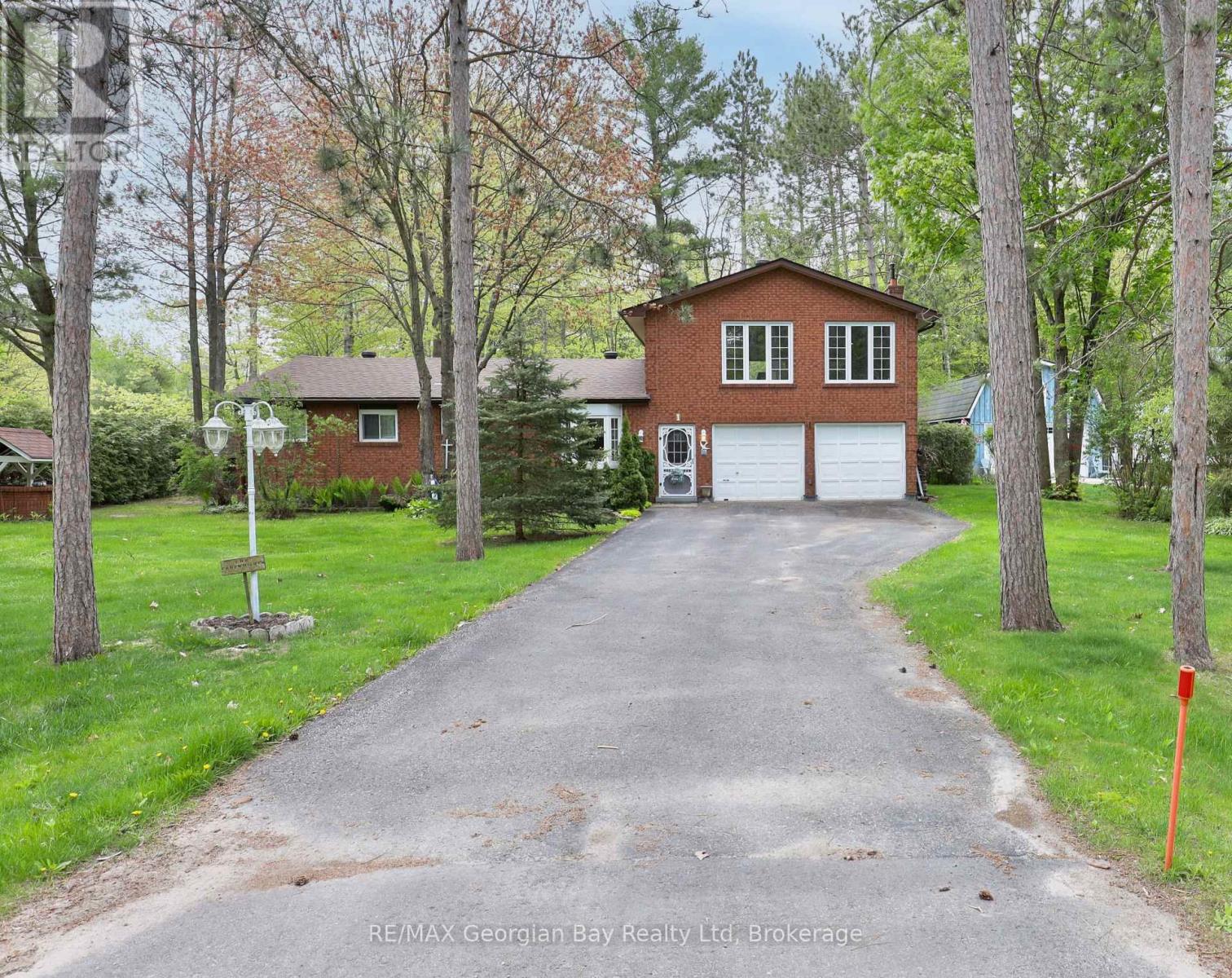 1 LINDALE AVENUE - 1