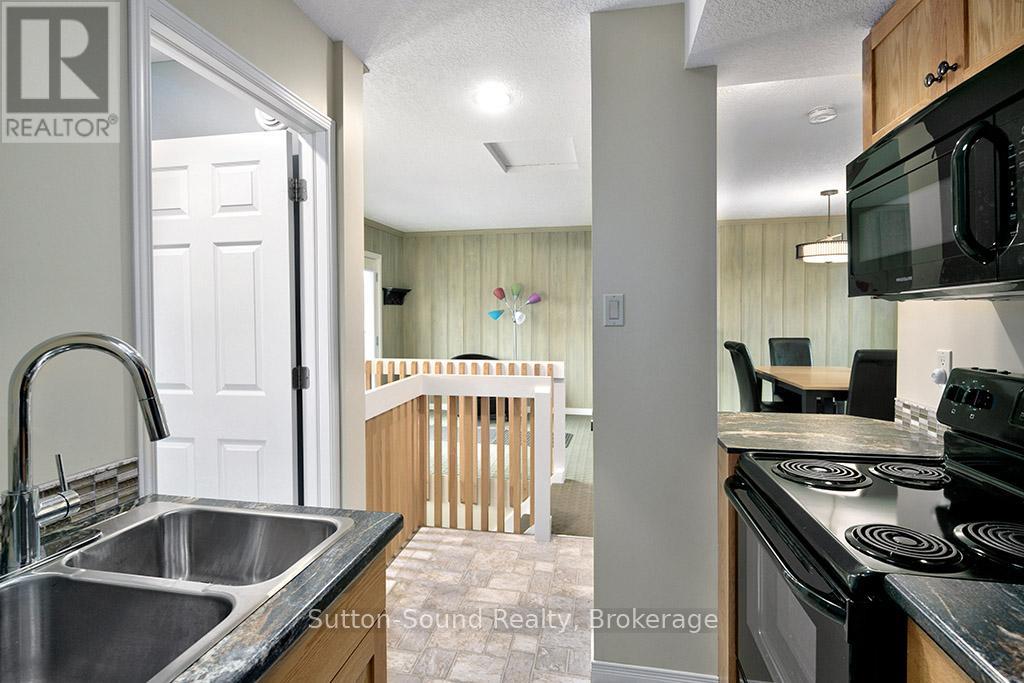 660 MAIN STREET - 27
