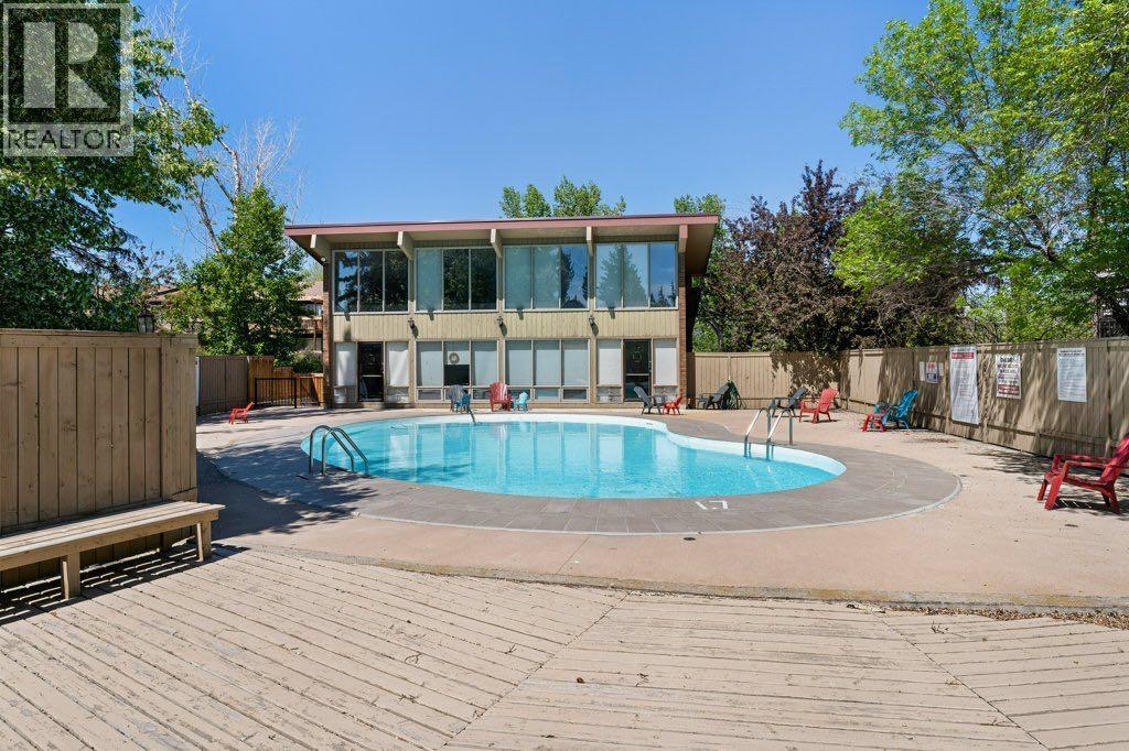 Single Family House for Sale in   Elbow Drive SW Haysboro Calgary 