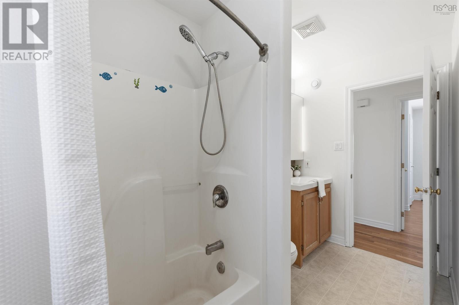 19 KILBRIDE DRIVE - 18