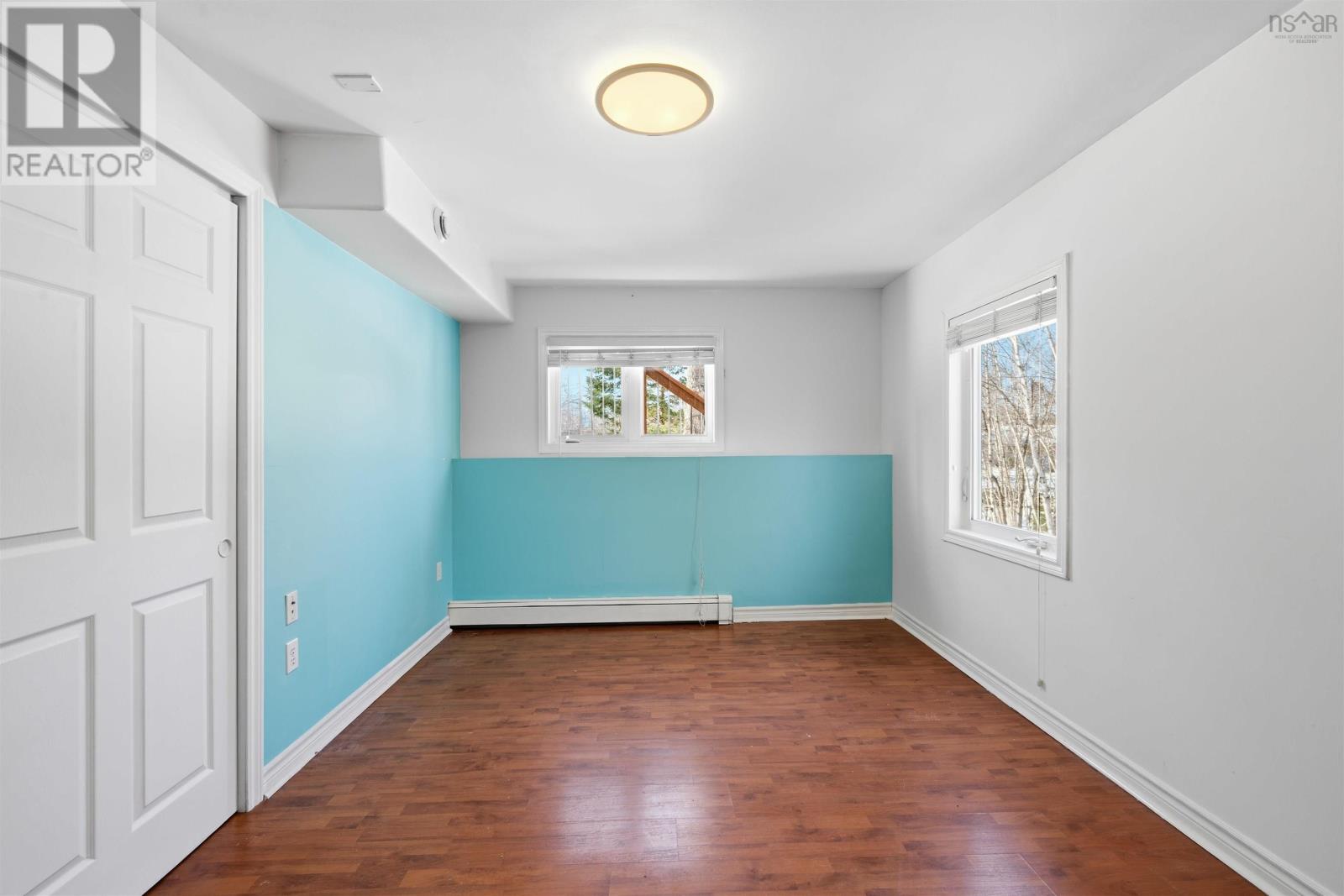 19 KILBRIDE DRIVE - 32