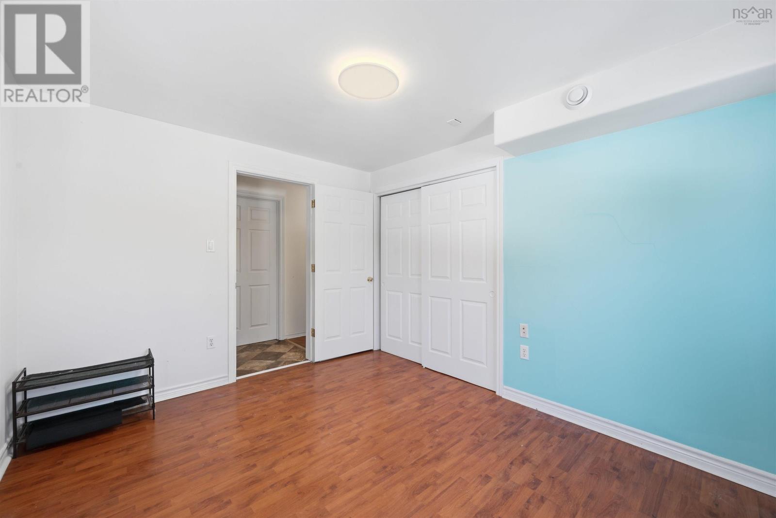 19 KILBRIDE DRIVE - 33