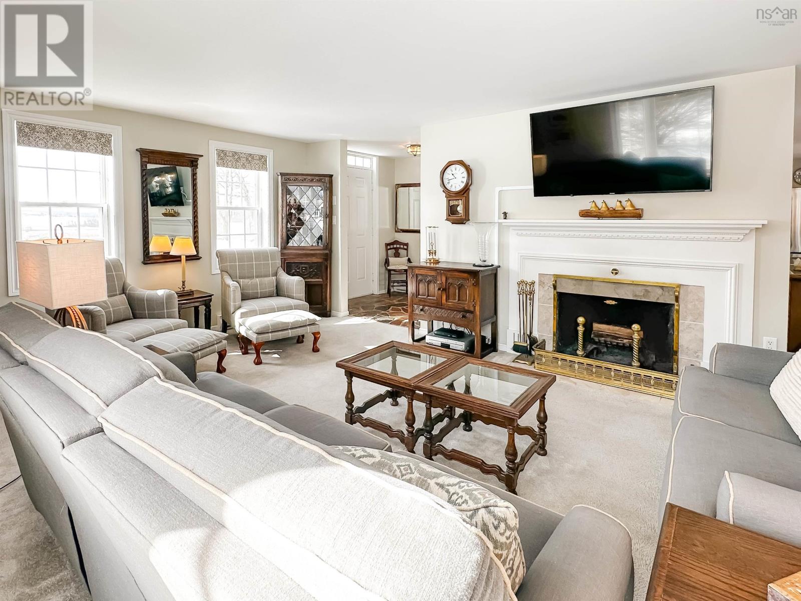 Property 12 of 41 of 567 Canard Street