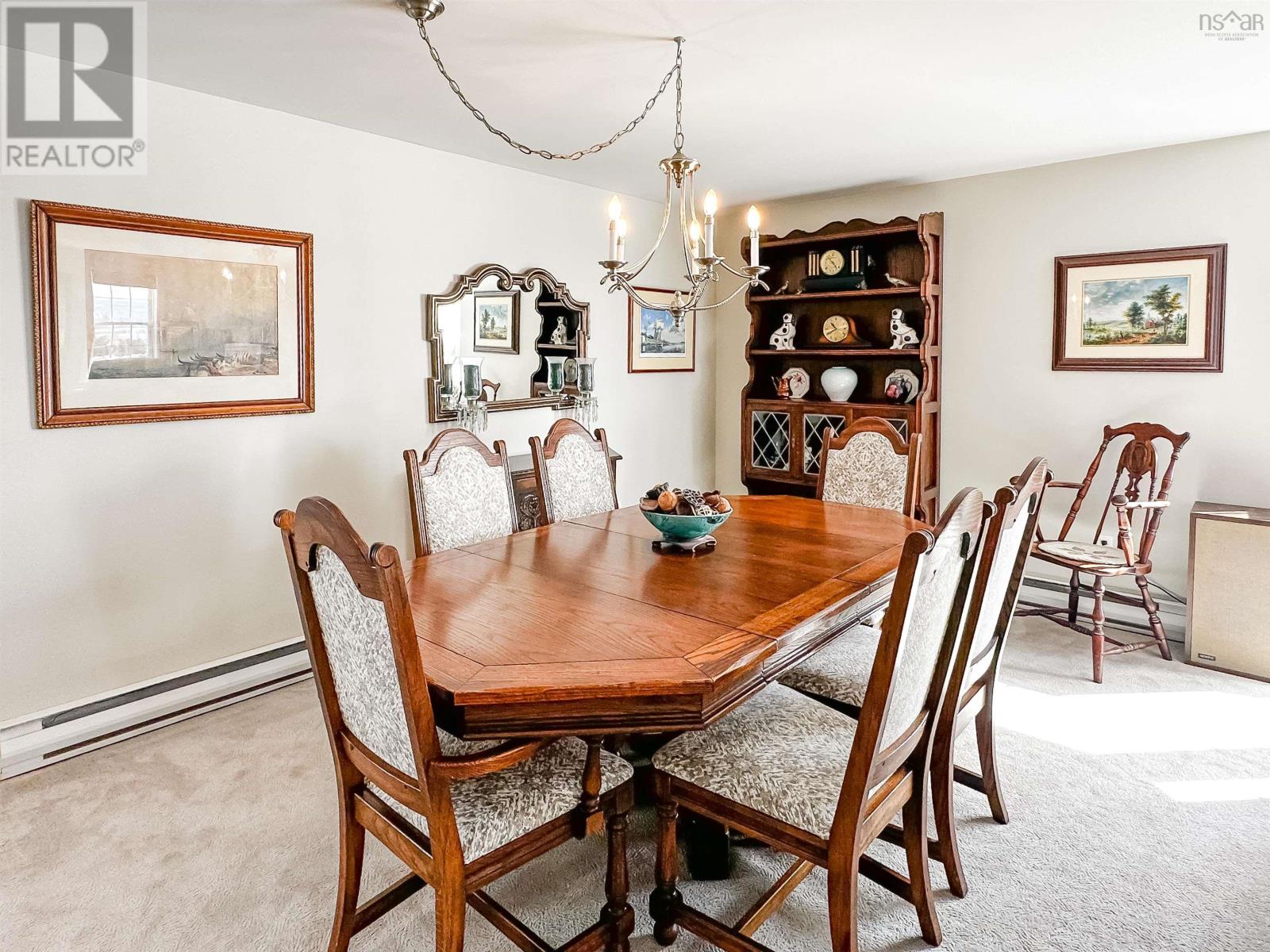 567 CANARD STREET - 10