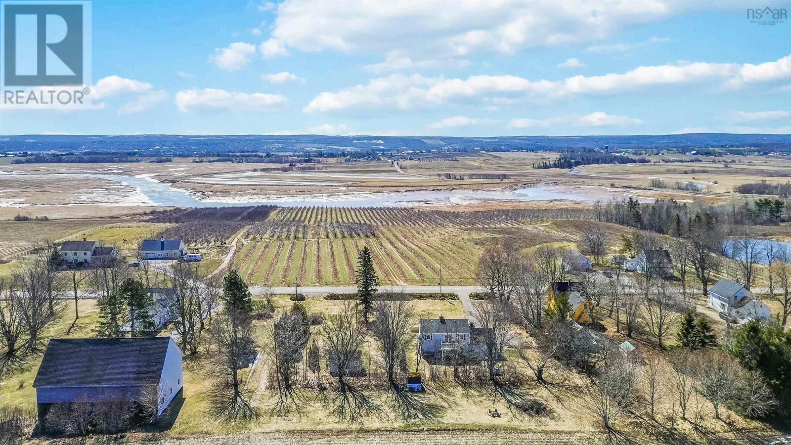 Property 37 of 41 of 567 Canard Street