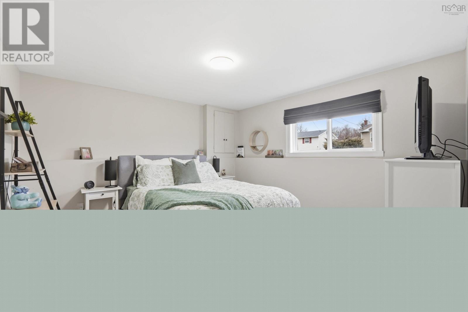 Property 25 of 49 of 81 Carlisle Drive