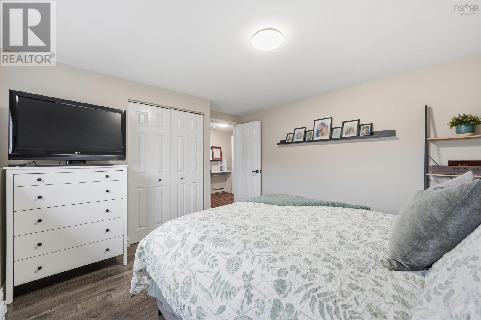 Property 26 of 49 of 81 Carlisle Drive