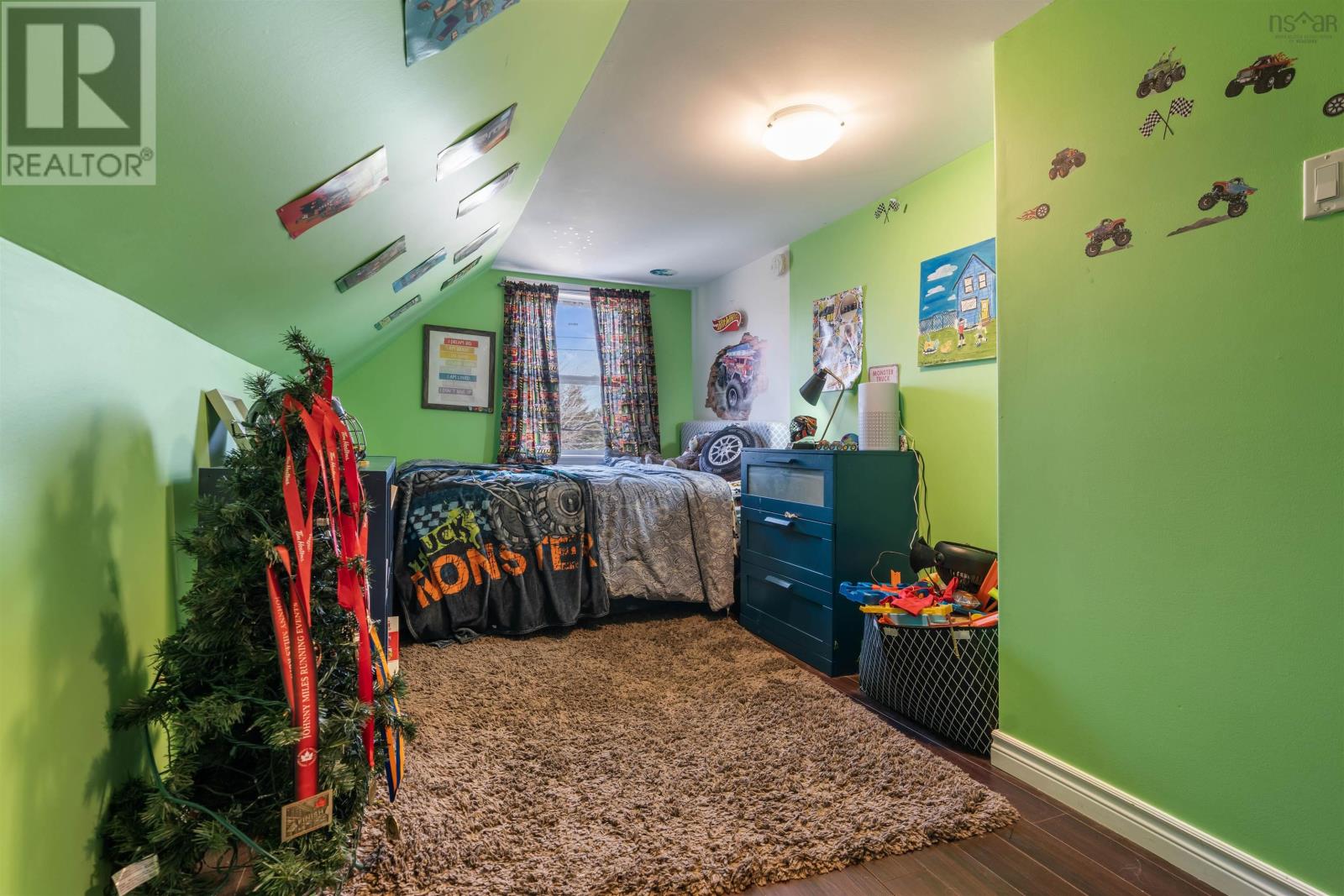 Property 40 of 40 of 6 Thirteenth Street