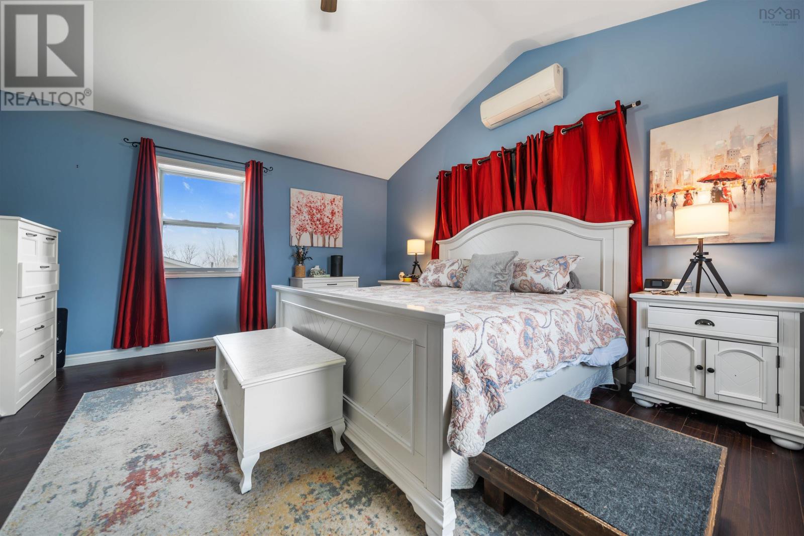 Property 31 of 40 of 6 Thirteenth Street