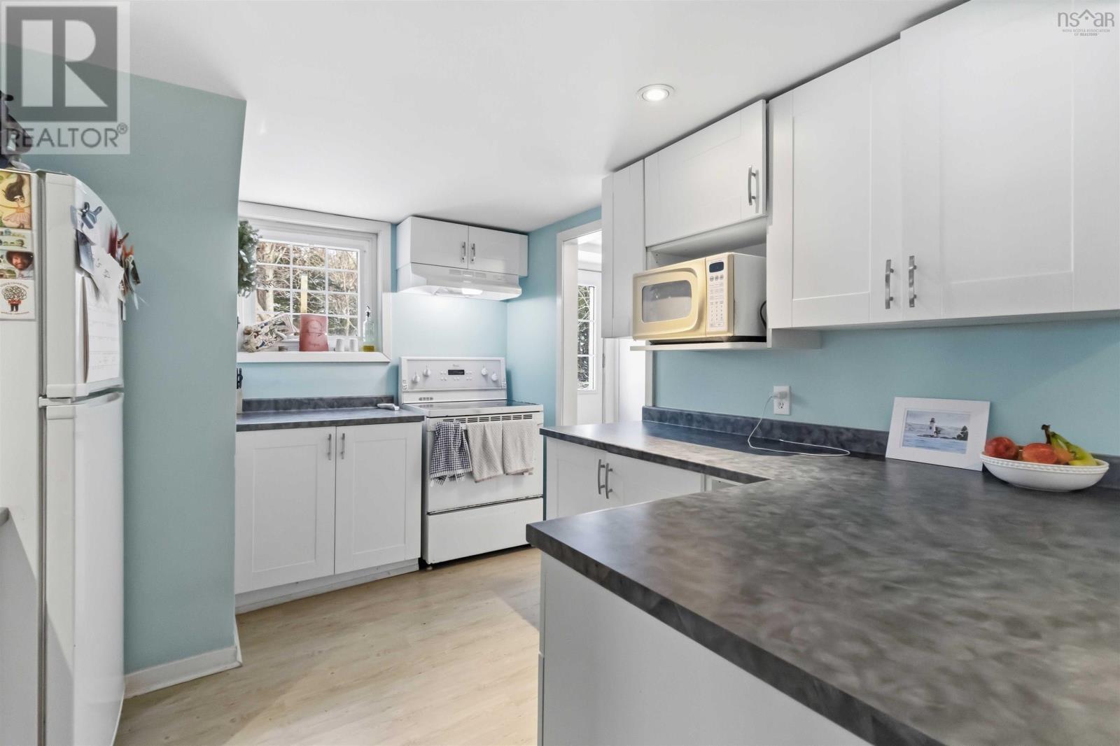 Property 20 of 34 of 12/14 Laurie Street