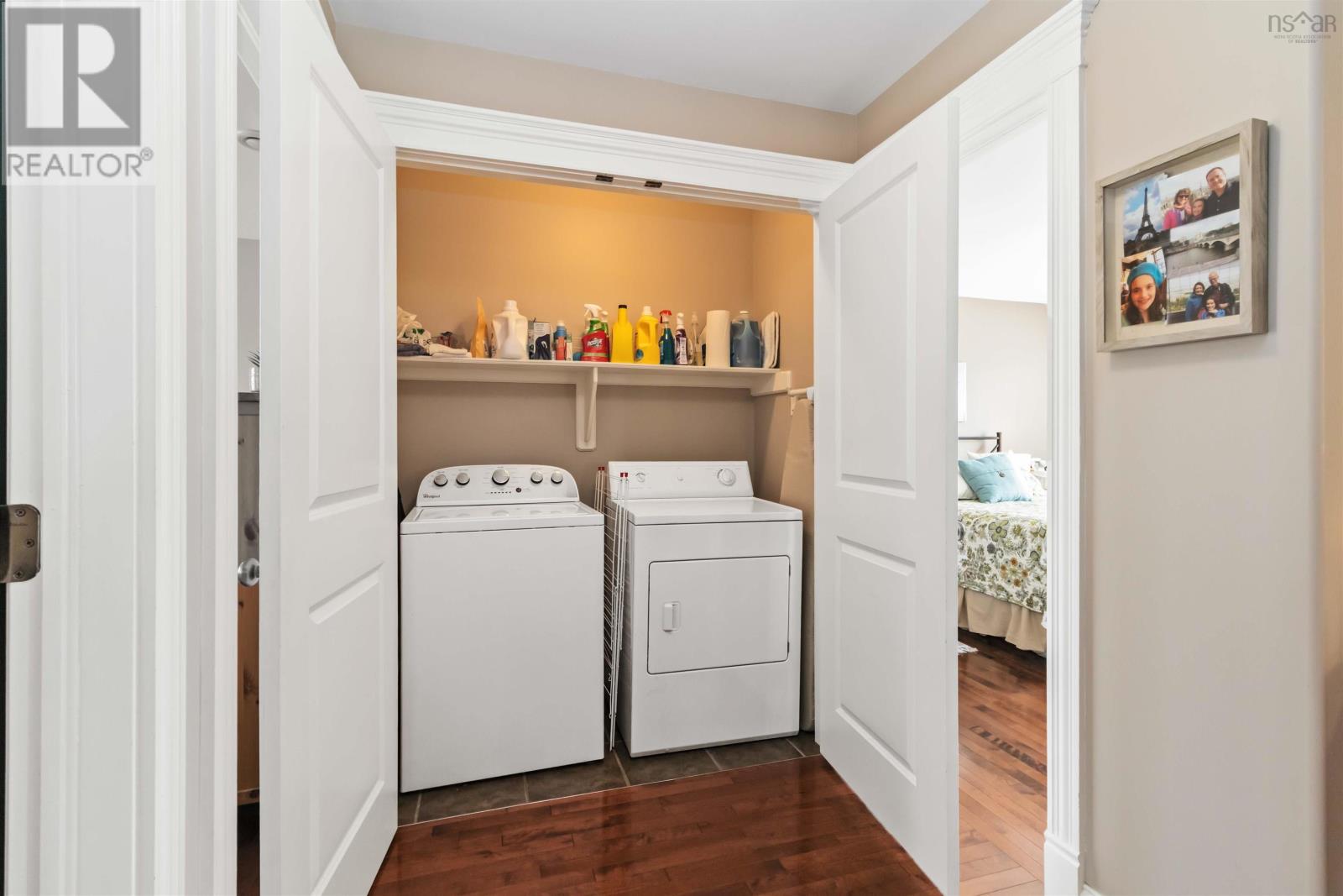 Property 35 of 52 of 233 Starboard Drive