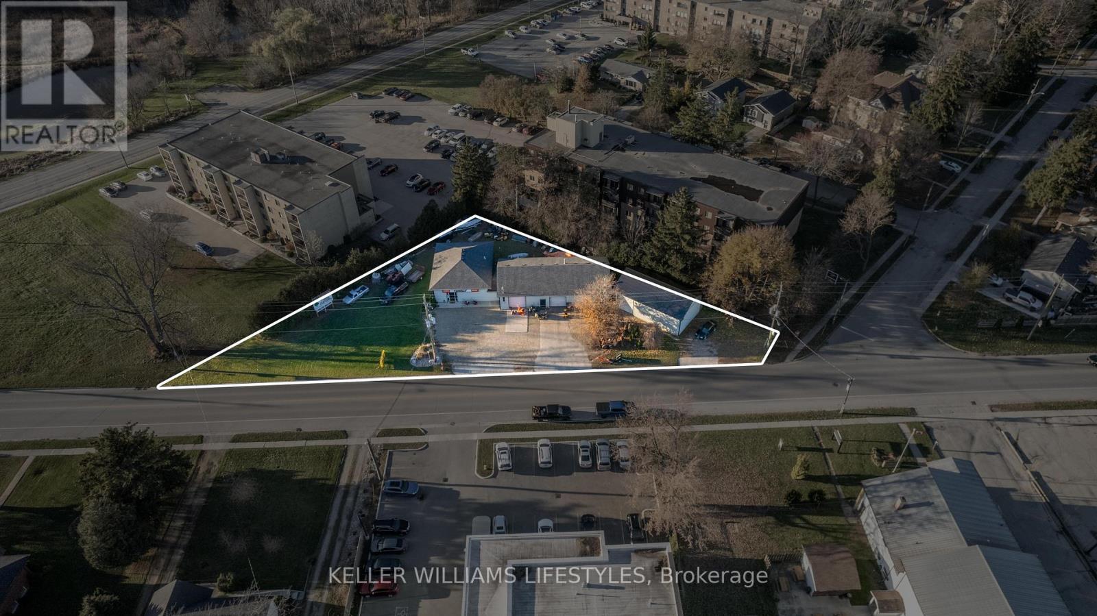 281 METCALFE STREET W