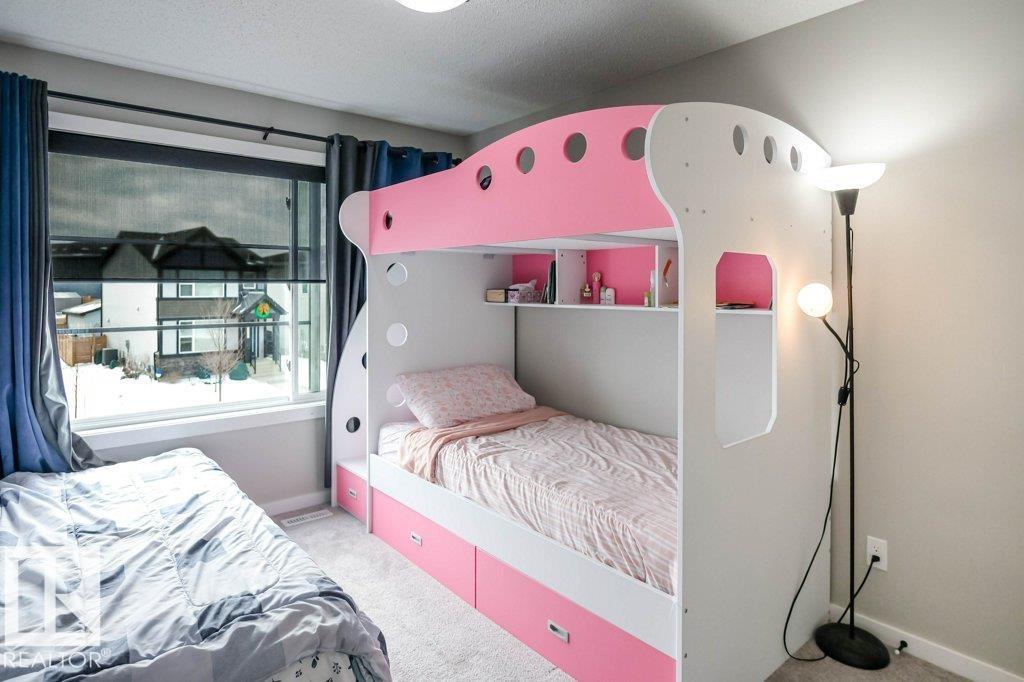 266 CHARLESWORTH DR SW, Edmonton